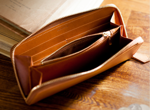 パティーナ・ラウンドファスナー